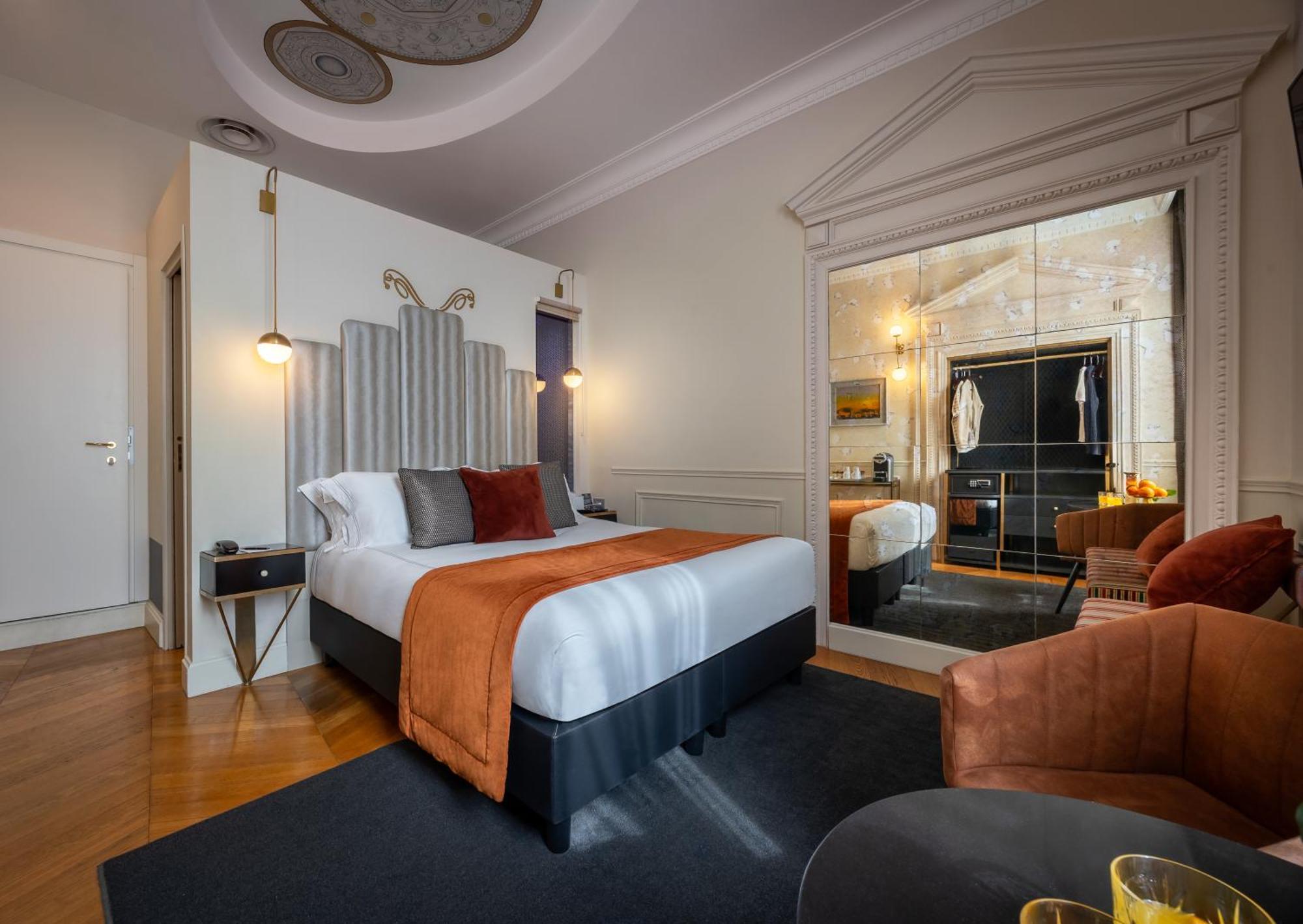 Maison Torre Argentina โรม ภายนอก รูปภาพ